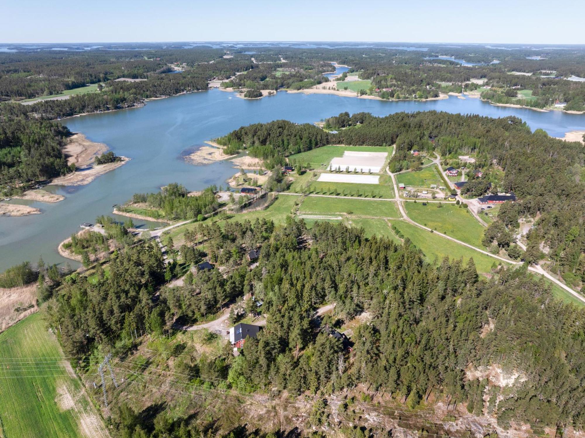 Lomahyppaeys Villa Naantali Kültér fotó