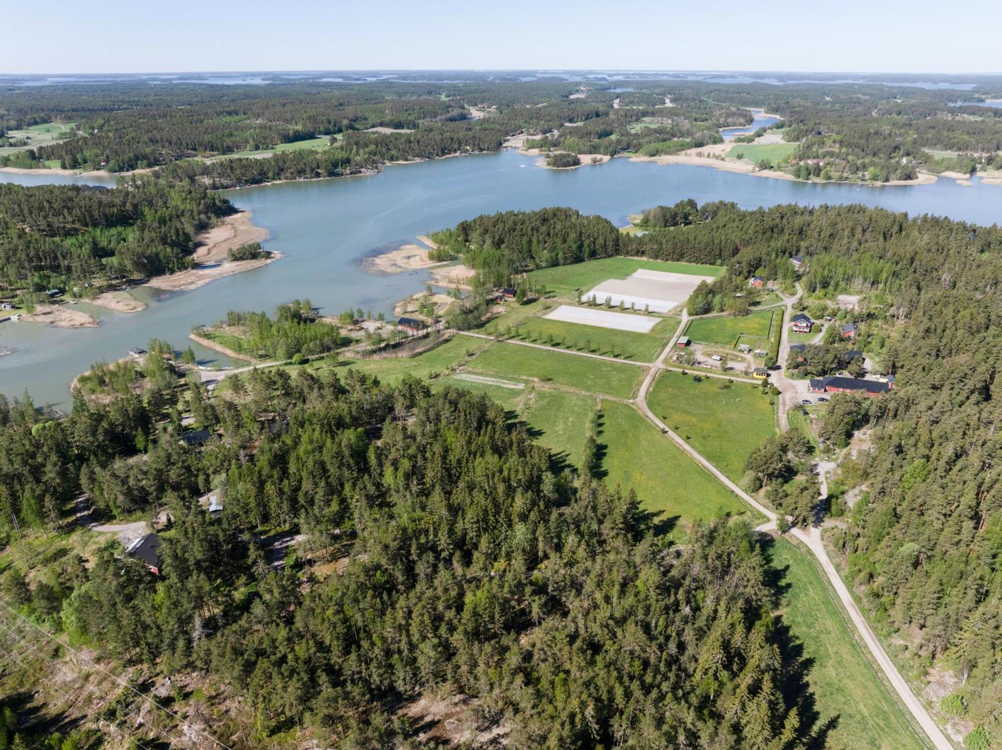 Lomahyppaeys Villa Naantali Kültér fotó